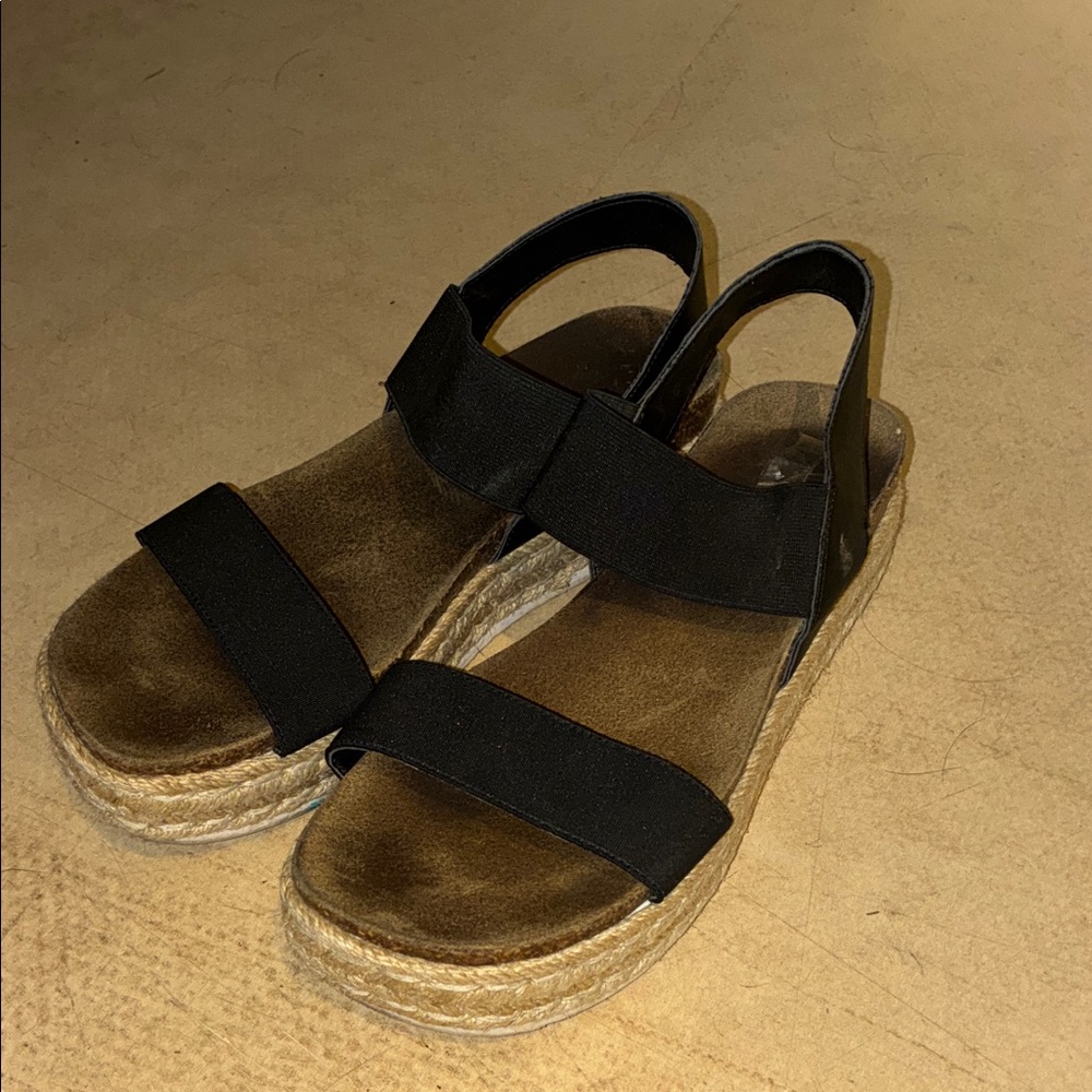 Steve Madden Black and Tan Espadrille Sandals